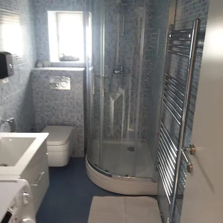Iron Gates Apartment